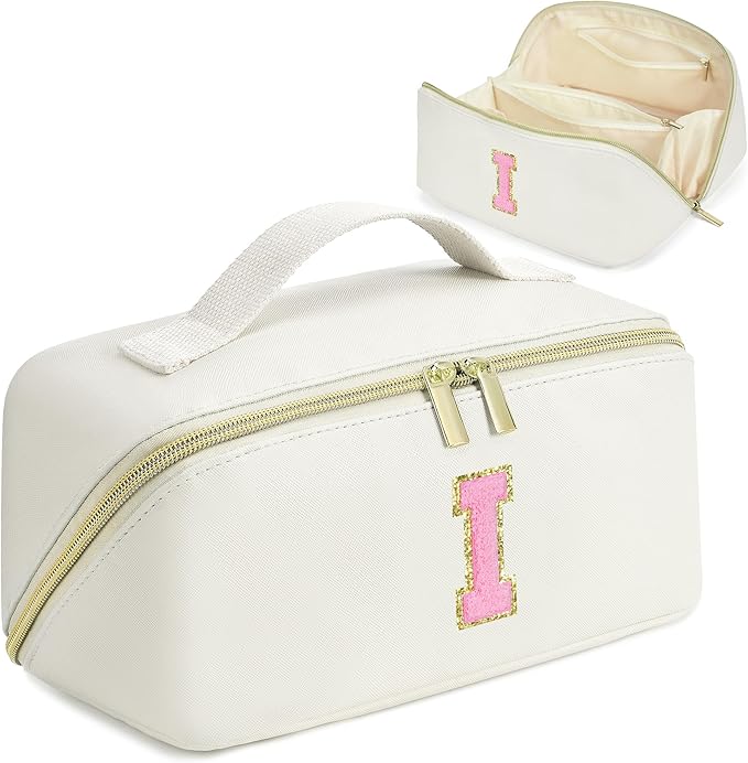 for Christmas Day Gifts, Makeup Bag for Women, PU Leather Travel Toiletry Bags, Initial Make Up Cosmetic Pouch for Teen Girls, Wide Open Portable Skincare Bag, Personalized Birthday Gifts, White I