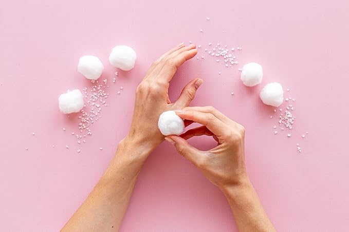DecorRack 1000 [Large] Cotton Balls Bulk Pack for Make-Up, Nail Polish Removal, Applying Oil Lotion or Powder, Multi-Purpose Balls Made from 100% Natural Cotton, Soft and Absorbent (1000 Count)