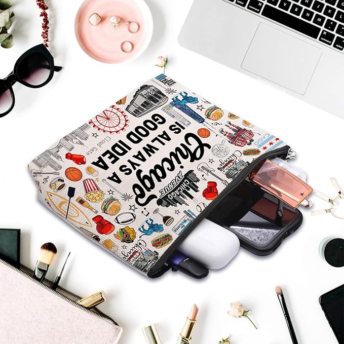 Chicago Travel Souvenirs - Cosmetic Bag, Themed Gifts for Travellers, Women & Friends