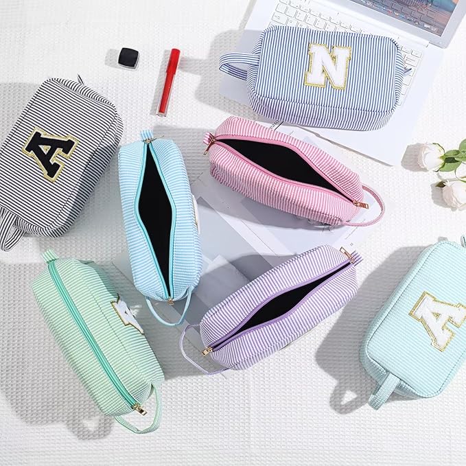 YOOLIFE Graduation Gifts for Girls Teen Girls - Class Of 2024, Personalized Graduation Gifts for Her, Graduation Party Favor, Monogram Initial Pink Makeup Bag for Teen Girl Gifts Trendy Stuff G