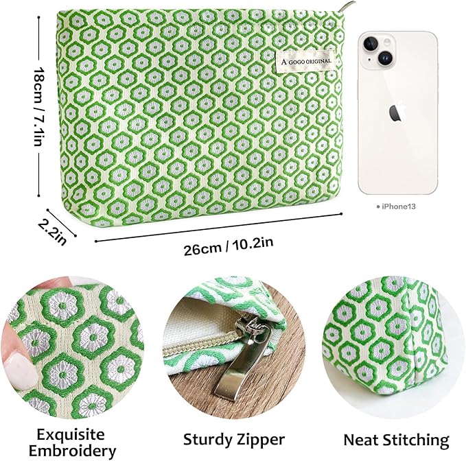 STARDW Aesthetic Floral Makeup Bag Cute Small Cosmetic Bags for Women Girls, Travel Toiletry Bag Large Capacity Zipper Makeup Pouch, Purse Organizer Pouches (Fresh)