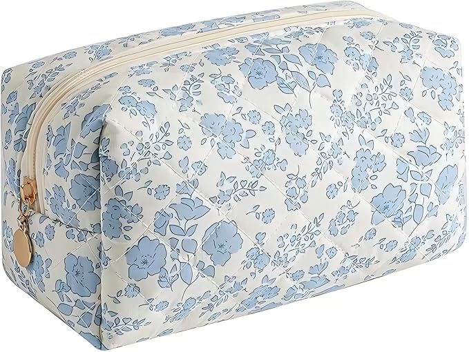 Floral Cotton Makeup Brush Cosmetic Bag for Women, Travel Quilted Zipper Pouch, Large Capacity Flowers Toiletry Organizer, Kawaii Makeup Storage Case, Cosmetic Travel Cloth Bag-White/Blue Flowers