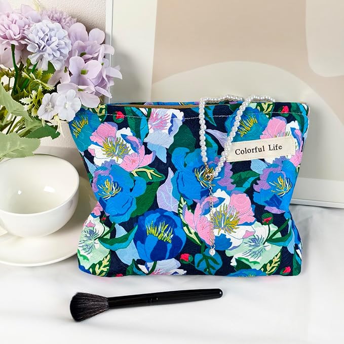 STARDW Aesthetic Floral Makeup Bag Cute Small Cosmetic Bags for Women Girls, Travel Toiletry Bag Large Capacity Zipper Makeup Pouch, Purse Organizer Pouches (Peony Flower)
