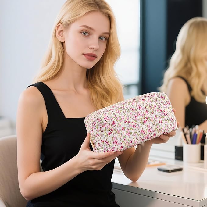 Makeup Bag Travel Toiletry Bag for Women, Small Cosmetic Bags Cute Quilted Cotton Makeup Pouch for Purse Emergency Bag for School Floral Pencil Case Accessory Bag, Spring