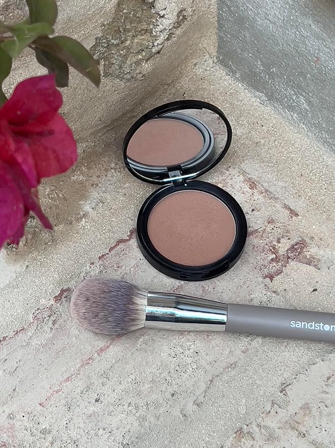 Sandstone Scandinavia Soft Collection Makeup Brush - Professional Premium Powder brush for applying and blending loose and compact powder. Ultra soft bristles. Vegan brush for all skin types