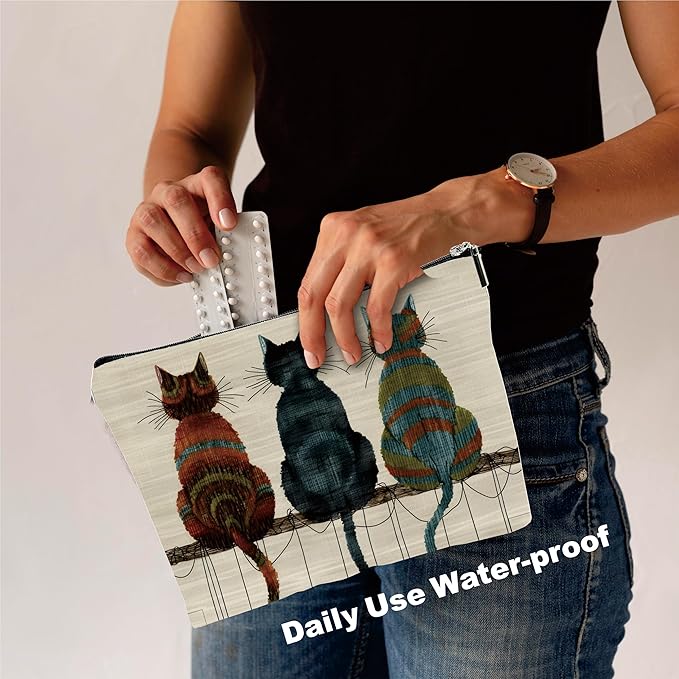 Retro Makeup Bag - Three Cute Cats - Art Drawing Theme Cosmetic Bag, Toiletry Bag, Gift For Girls, Besties, Personal Care & Accessories(Back) - A24