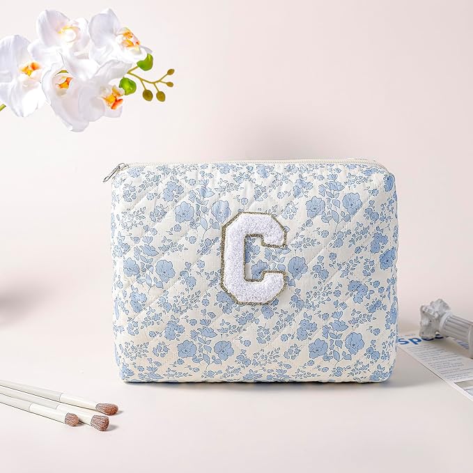Alphabet Makeup Bag Cosmetic Bag for Women, Christmas Gifts for Age 11-18, Personalized Floral Coquette Travel Bag, Trendy Stuff Zipper Make Up Pouch Organizer Bag (Blue Floral C)