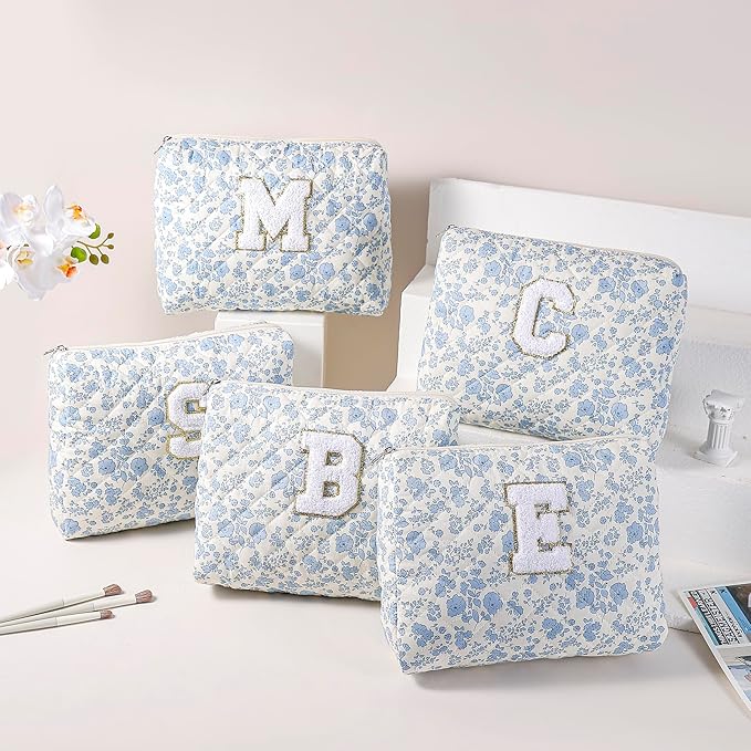 Alphabet Makeup Bag Cosmetic Bag for Women, Christmas Gifts for Age 11-18, Personalized Floral Coquette Travel Bag, Trendy Stuff Zipper Make Up Pouch Organizer Bag (Blue Floral C)