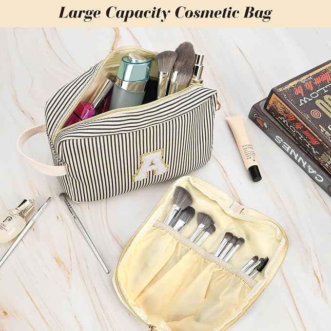 Travel Makeup Bag Christmas Gifts for Women Girl Teens, Personalized Initial Makeup Bag for Cute Teen Girls, Preppy Stuff Toiletry Bag Cosmetic Bag, Teen Girls Gift Trendy Stuff, Letter E