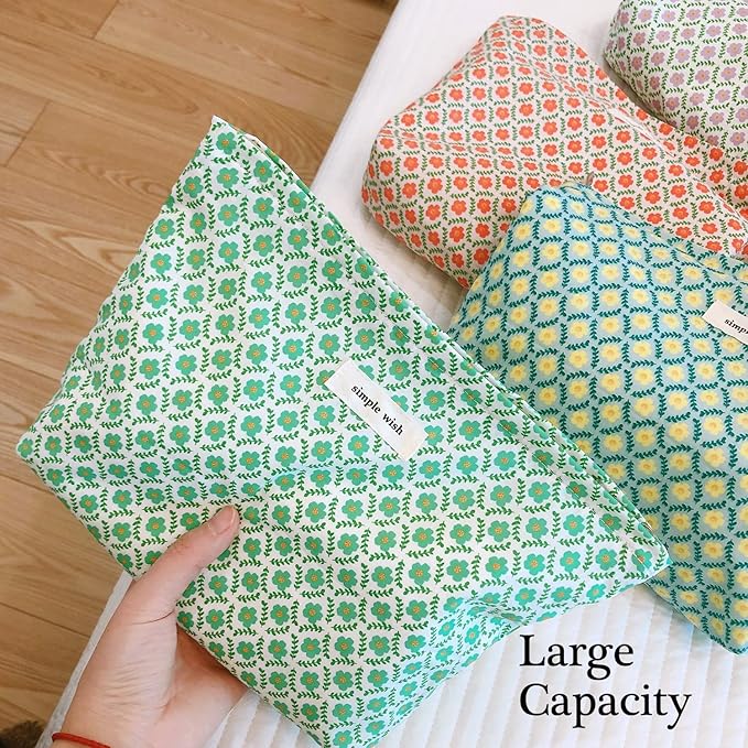 STARDW Aesthetic Floral Makeup Bag Cute Small Cosmetic Bags for Women Girls, Travel Toiletry Bag Large Capacity Zipper Makeup Pouch, Purse Organizer Pouches (Green Flora)