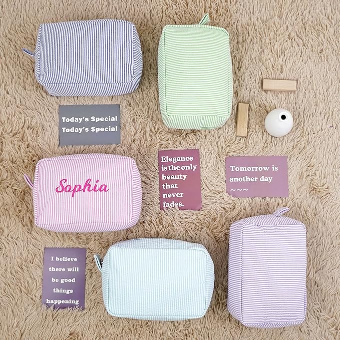 MT WORLD Personalized Makeup Bag Cute Cotton Cosmetic Bag for Women Seersucker Bridesmaid Travel Makeup Bag for Girls Aesthetic Toiletry Bag Organizer Storage Pouch (Green)